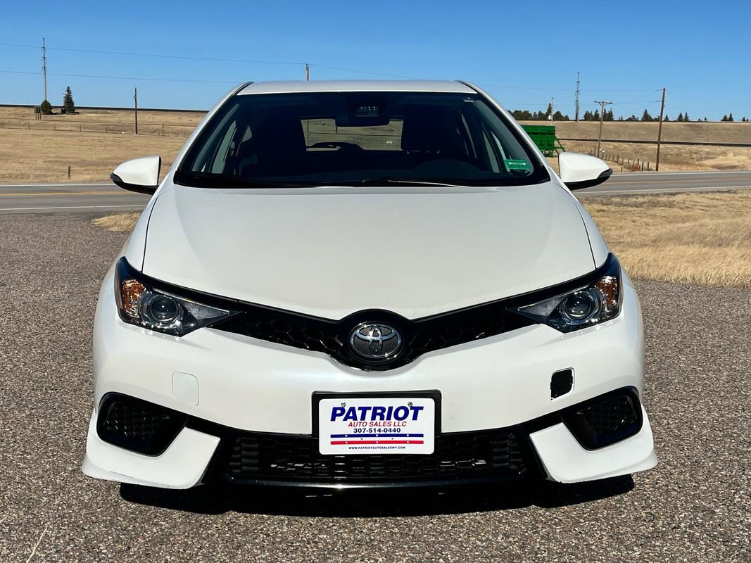 Used 2017 Toyota Corolla iM image 7