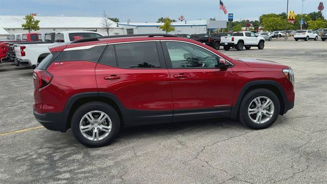 Certified 2023 GMC Terrain SLE w/ Driver Convenience Package FWD image 9