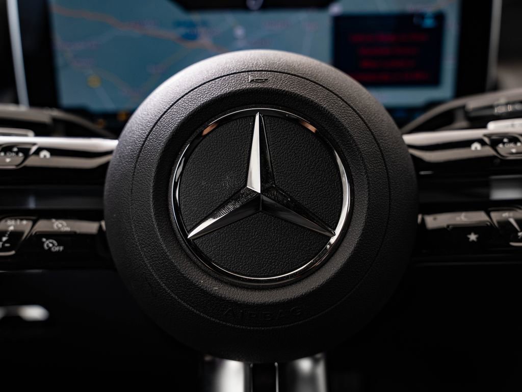 Certified 2025 Mercedes-Benz GLC 300 4MATIC image 30