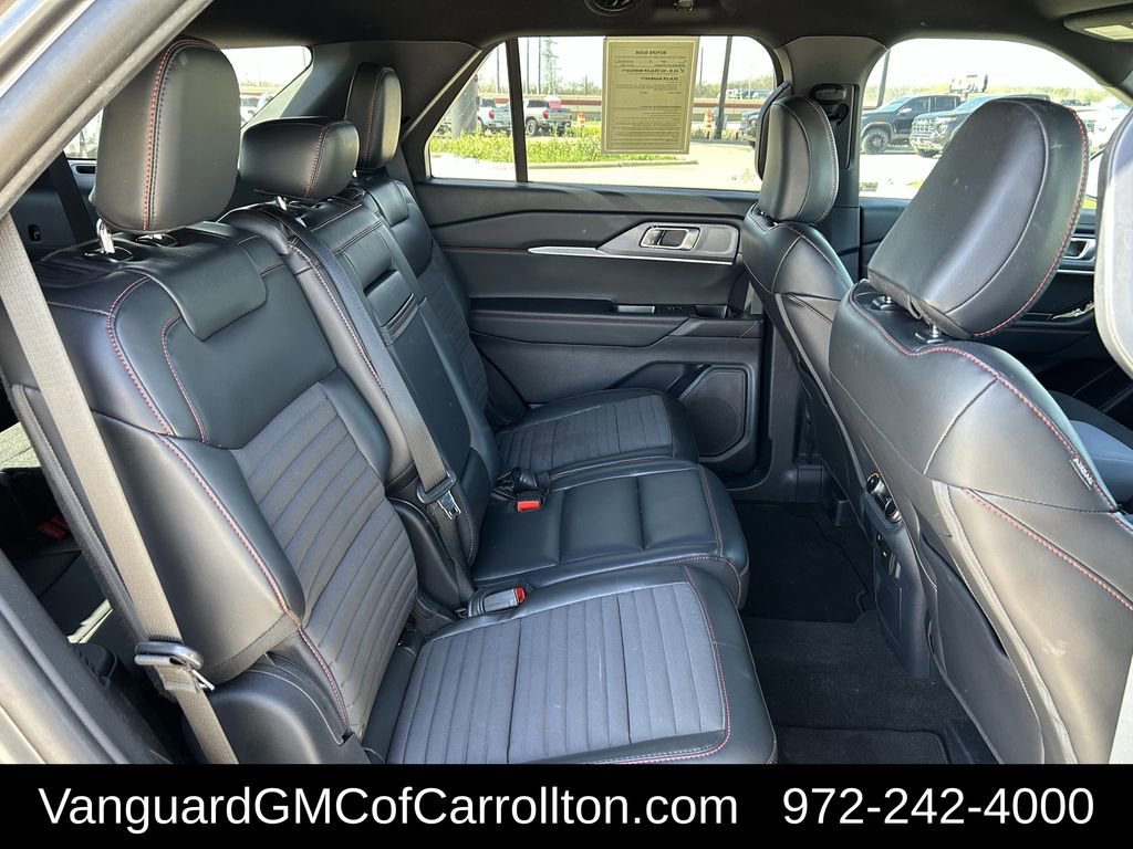 Used 2025 Ford Explorer ST-Line RWD image 33