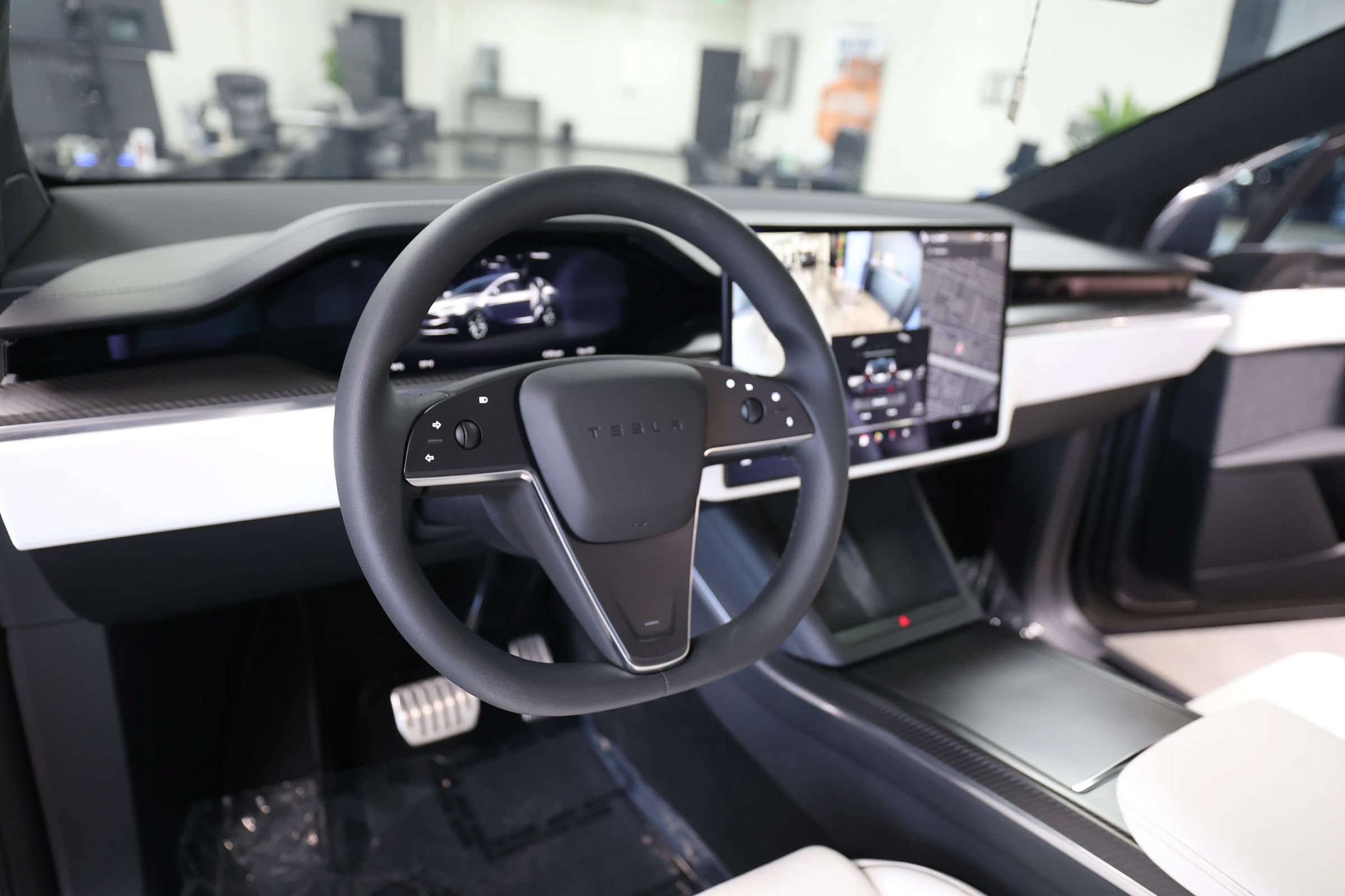 Used 2022 Tesla Model X Plaid AWD/4WD image 29
