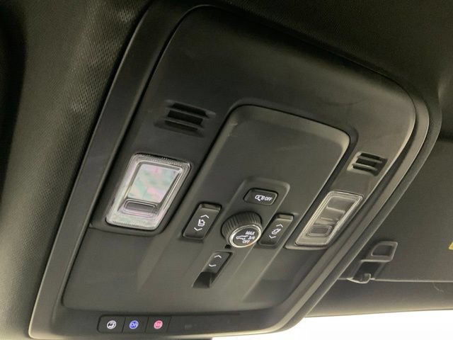Used 2025 GMC Yukon XL Elevation w/ LPO, Elevation Black Package AWD/4WD image 17