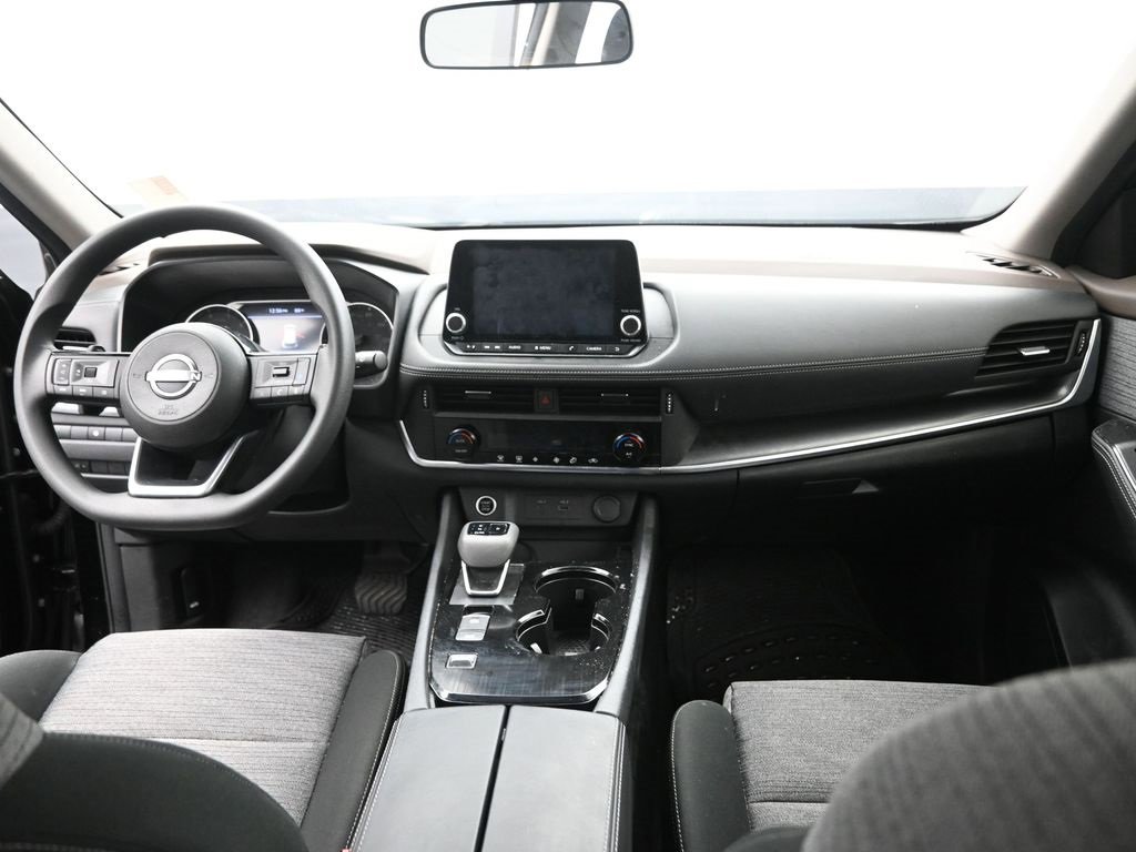 Used 2023 Nissan Rogue SV image 12