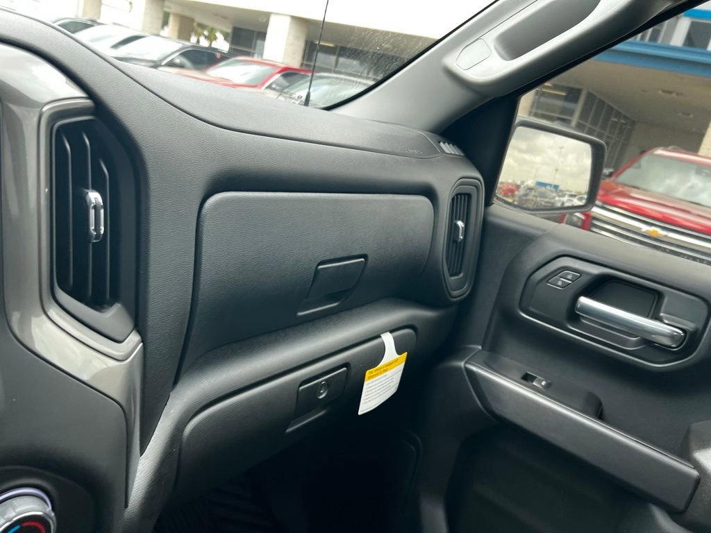 New 2026 Chevrolet Silverado 1500 Custom w/ Turbomax Blackout Package image 31