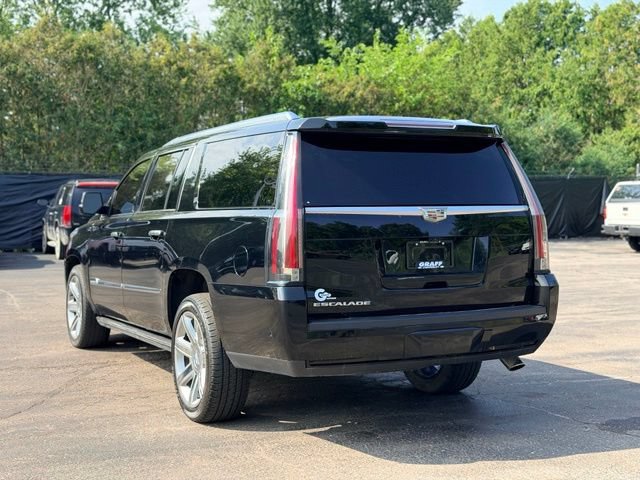 Used 2018 Cadillac Escalade ESV Premium Luxury AWD/4WD image 6