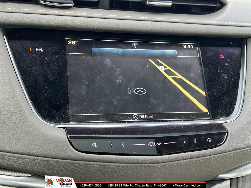 Used 2018 Cadillac XT5 Luxury w/ Driver Awareness Package image 21