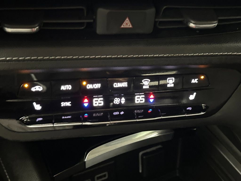 Used 2023 Buick Envision Preferred image 19