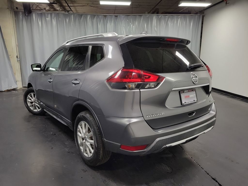 Used 2018 Nissan Rogue SV w/ Premium Package image 7