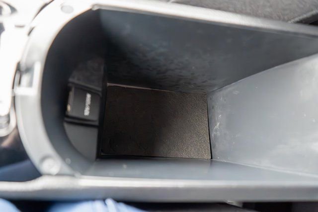 Used 2022 Toyota C-HR XLE FWD image 23