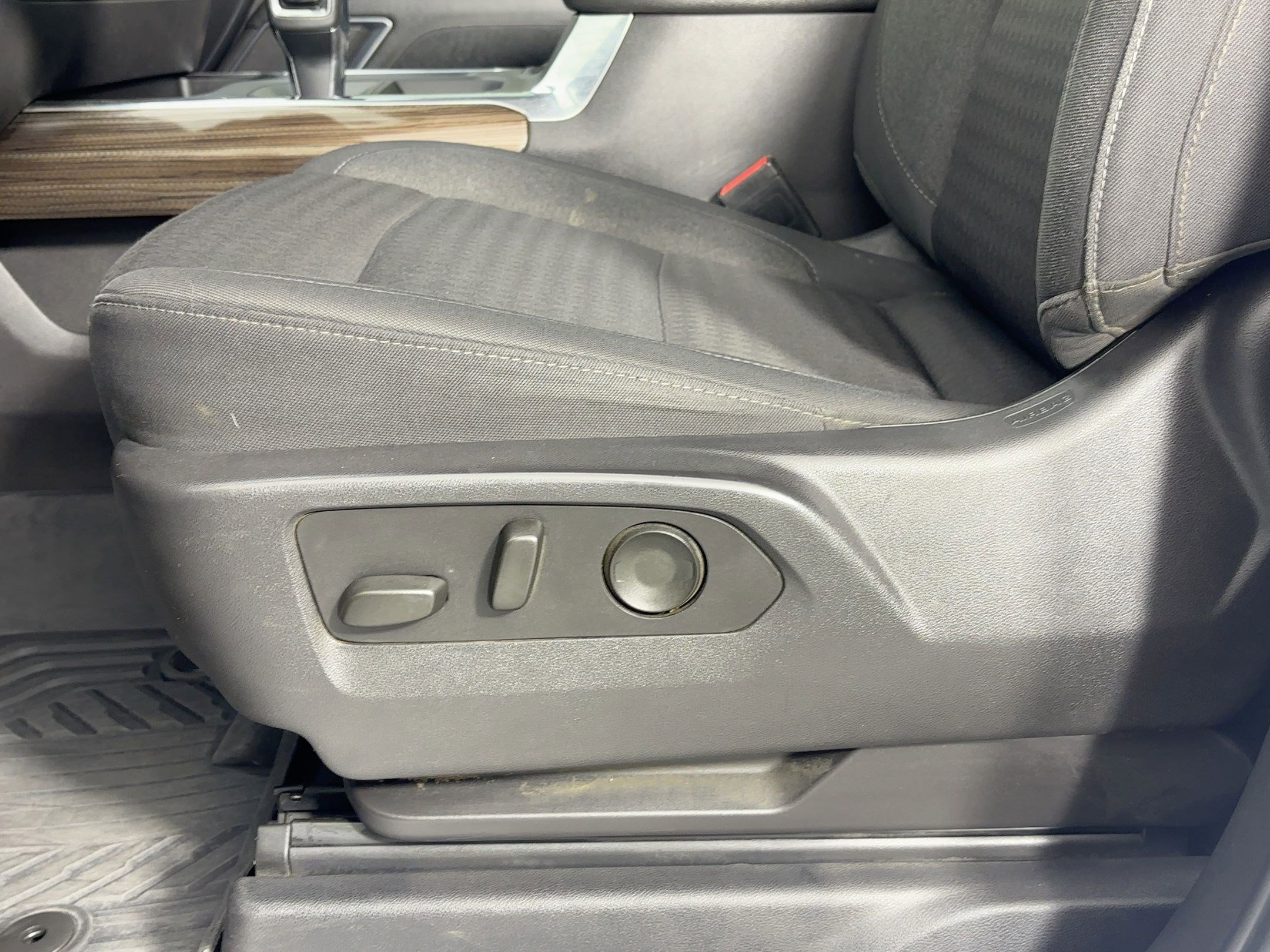 Used 2023 Chevrolet Silverado 1500 LT Trail Boss w/ Protection Package image 13