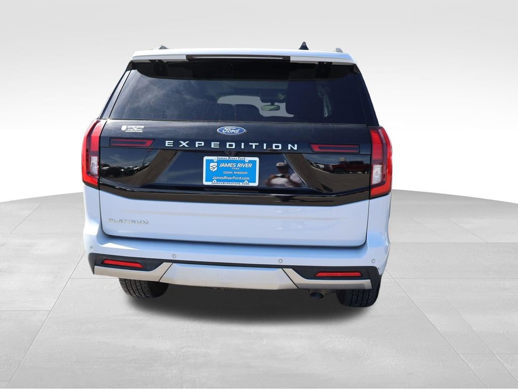 Used 2025 Ford Expedition Platinum AWD/4WD image 14
