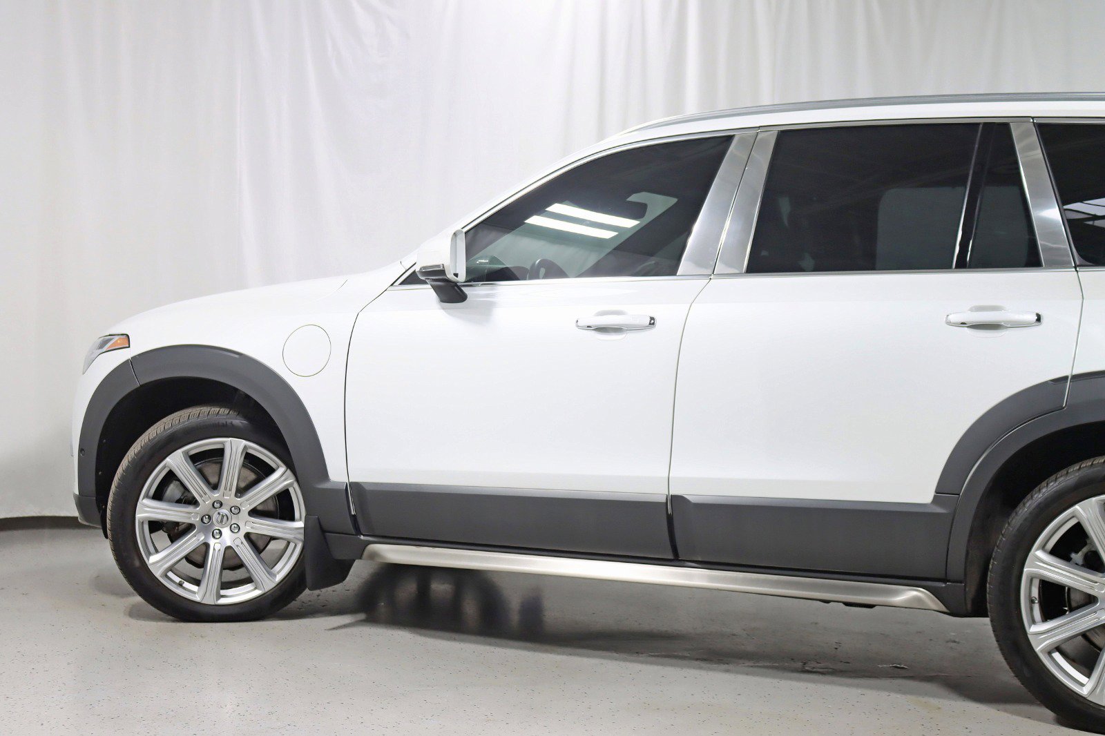 Used 2017 Volvo XC90 T8 Excellence AWD/4WD image 11