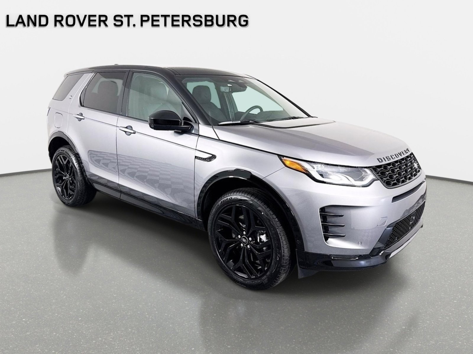 Used 2026 Land Rover Discovery Sport Landmark AWD/4WD image 3
