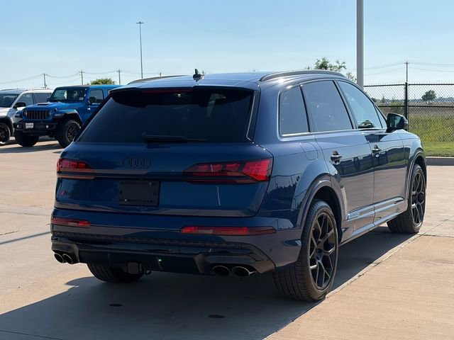 Used 2025 Audi SQ7 Prestige AWD/4WD image 8