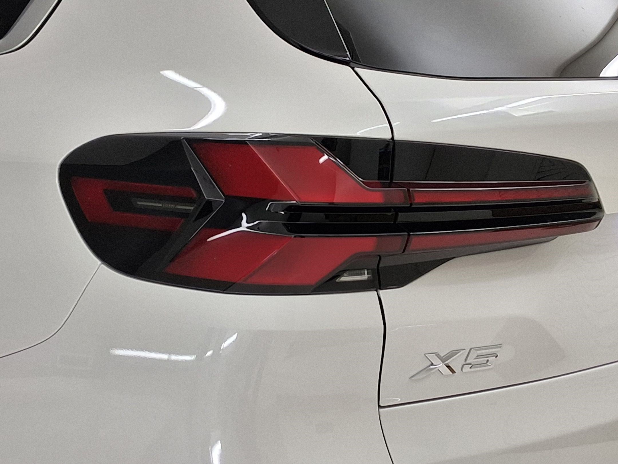 New 2026 BMW X5 xDrive50e AWD/4WD image 11