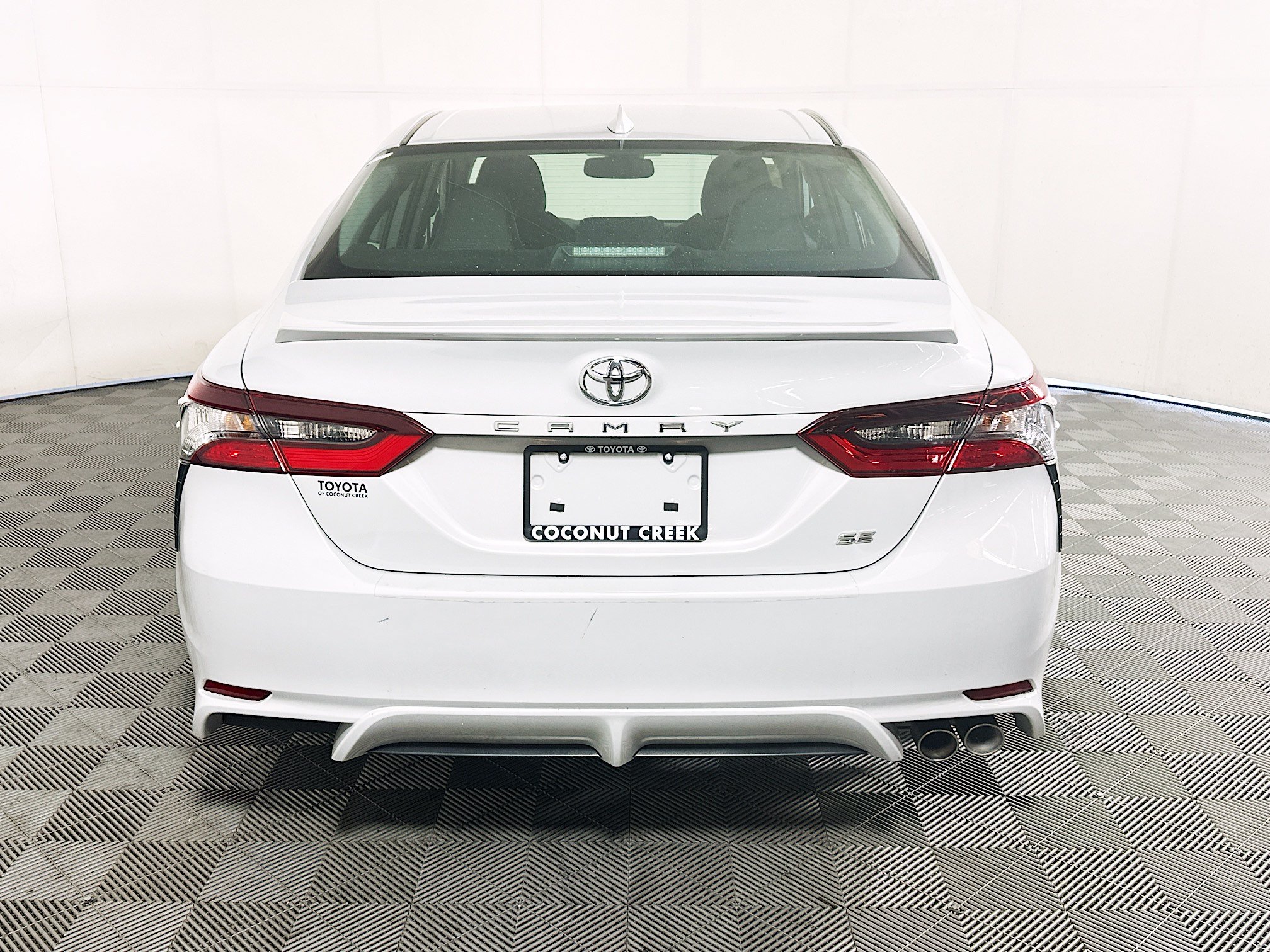Certified 2023 Toyota Camry SE w/ Convenience Package FWD image 4