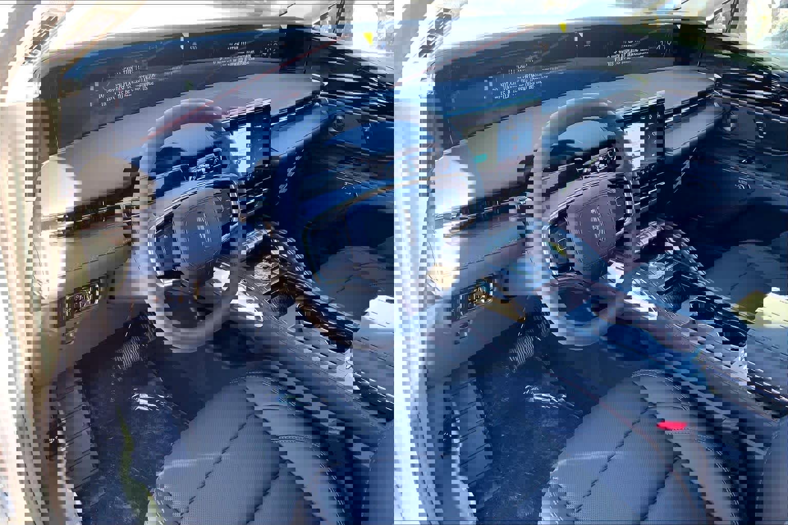 New 2026 Lincoln Nautilus Premier w/ Equipment Group 102A image 8