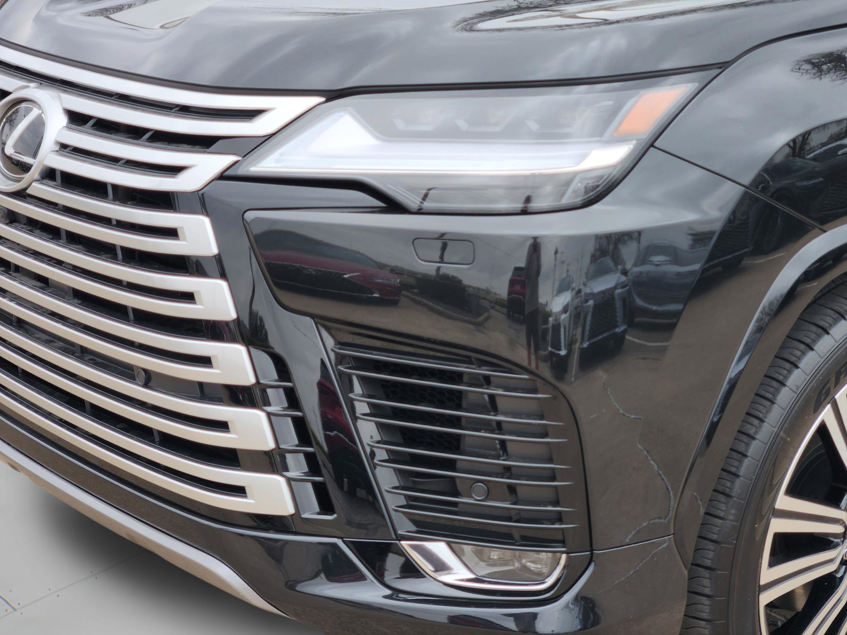 New 2026 Lexus LX 600 4WD w/ Luxury Package image 5