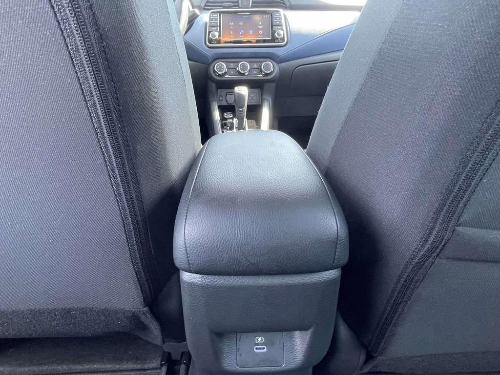 Used 2025 Nissan Versa SV w/ Trunk Package image 11