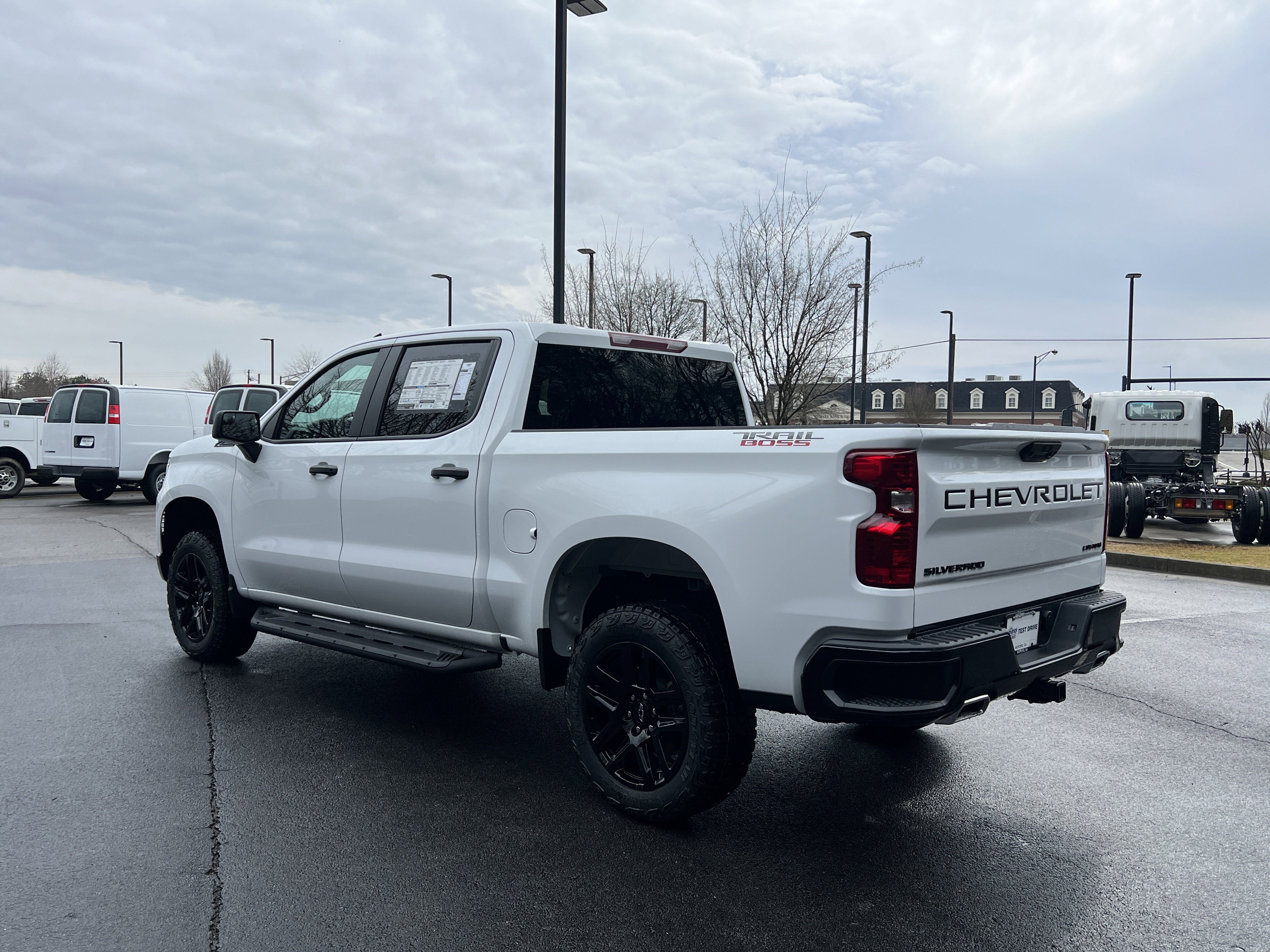New 2026 Chevrolet Silverado 1500 Custom Trail Boss w/ LPO, Dark Essentials Package image 7