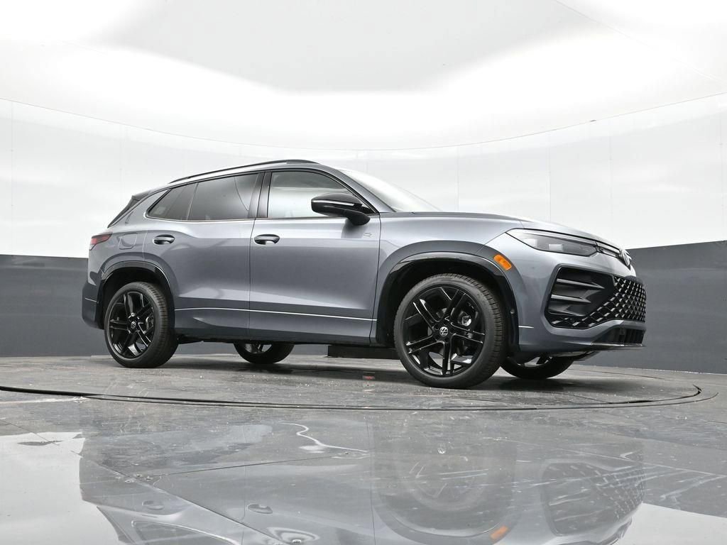 New 2026 Volkswagen Tiguan SE R-Line image 27