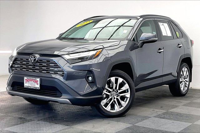 Used 2023 Toyota RAV4 Limited image 12