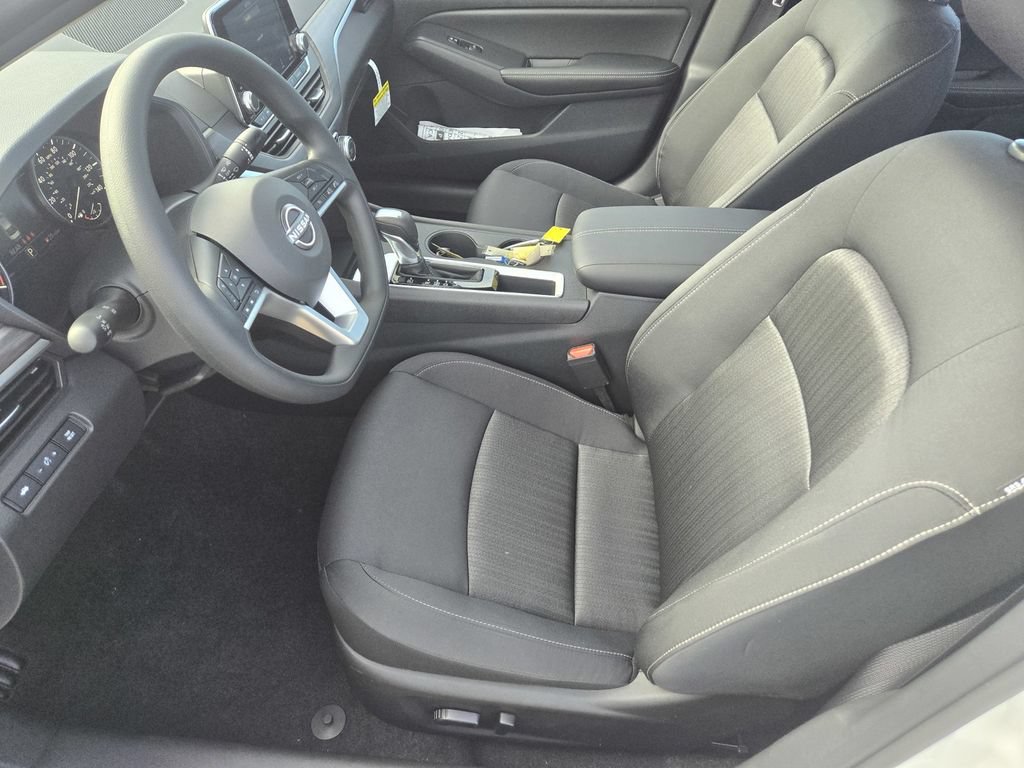 New 2026 Nissan Altima 2.5 SV FWD image 12
