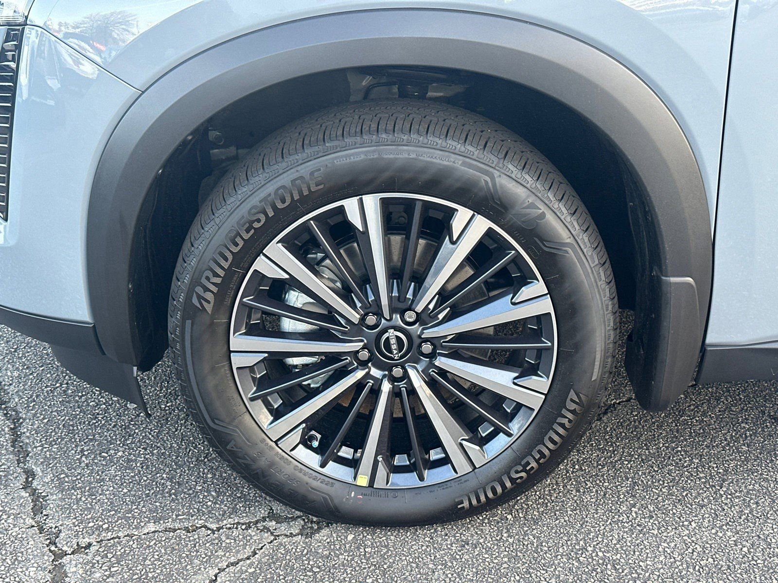 New 2026 Nissan Pathfinder Platinum image 11