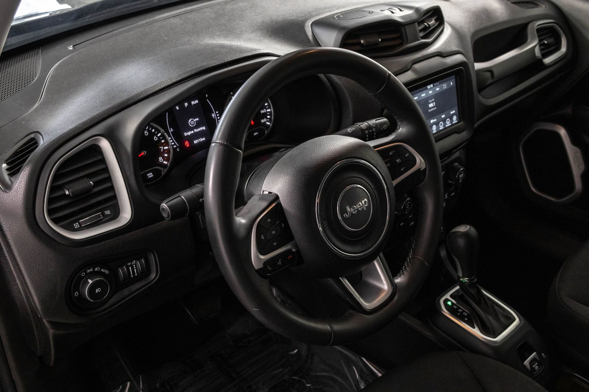 Used 2020 Jeep Renegade Latitude FWD image 31