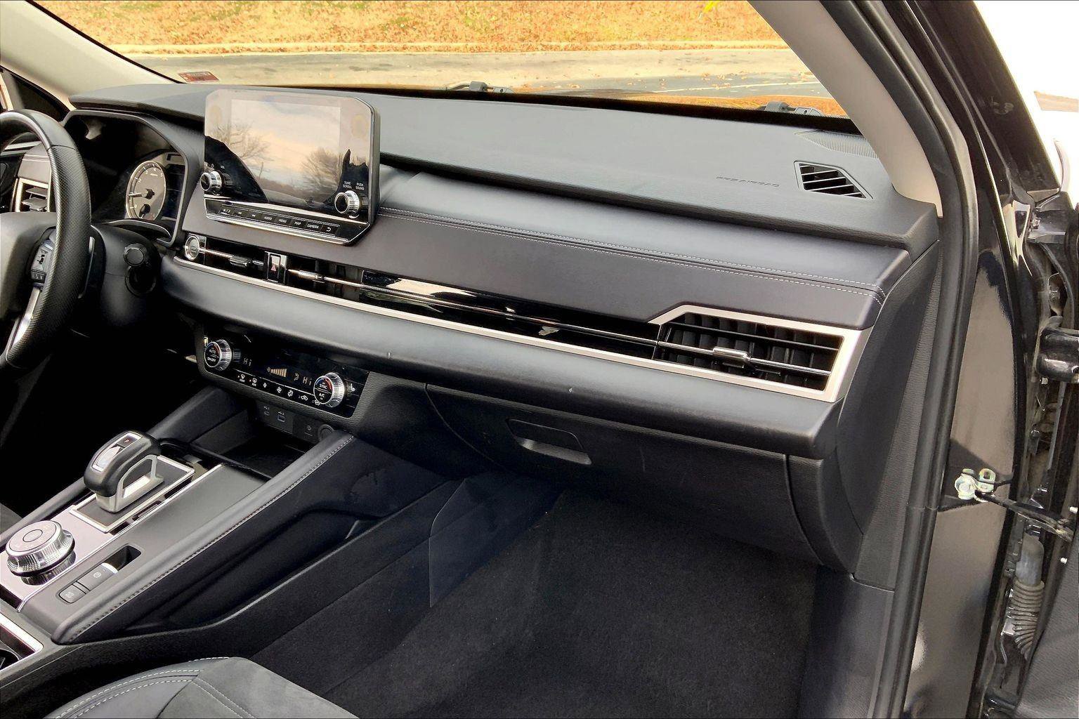 Used 2024 Mitsubishi Outlander SE image 15