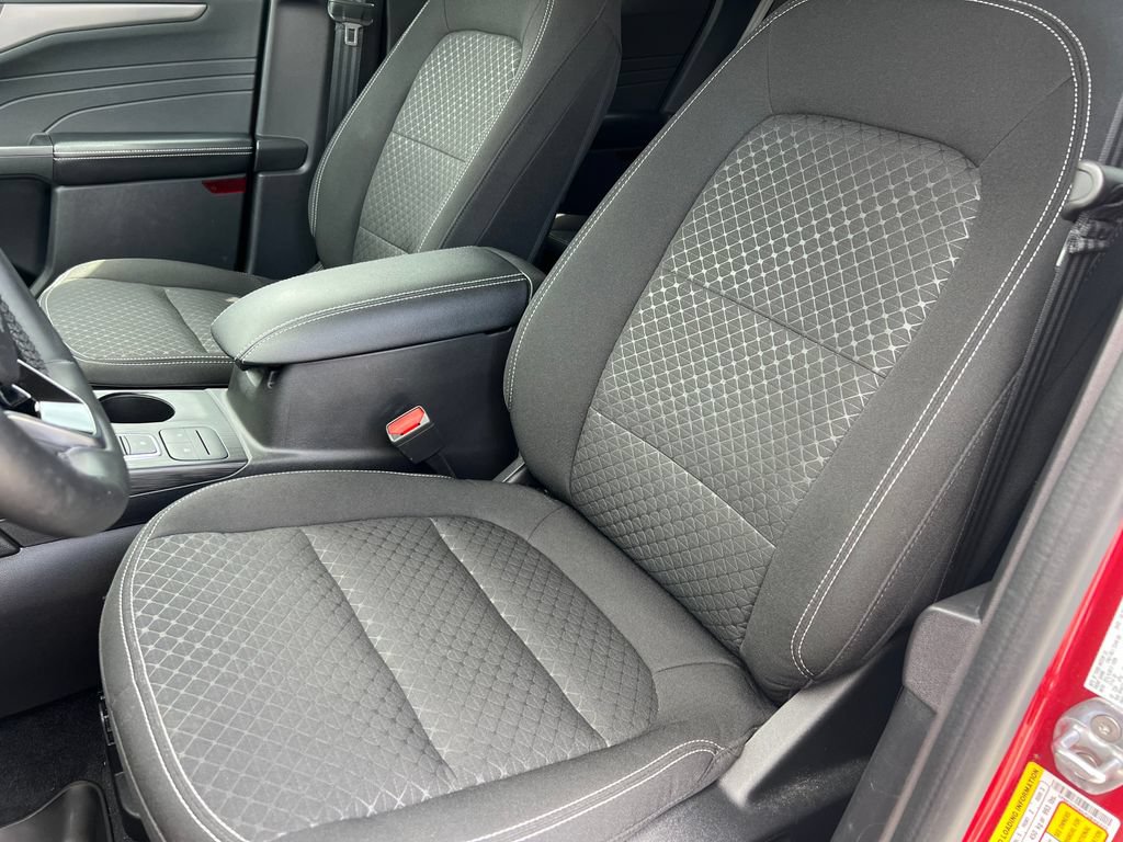 Used 2023 Ford Escape Active AWD/4WD image 11