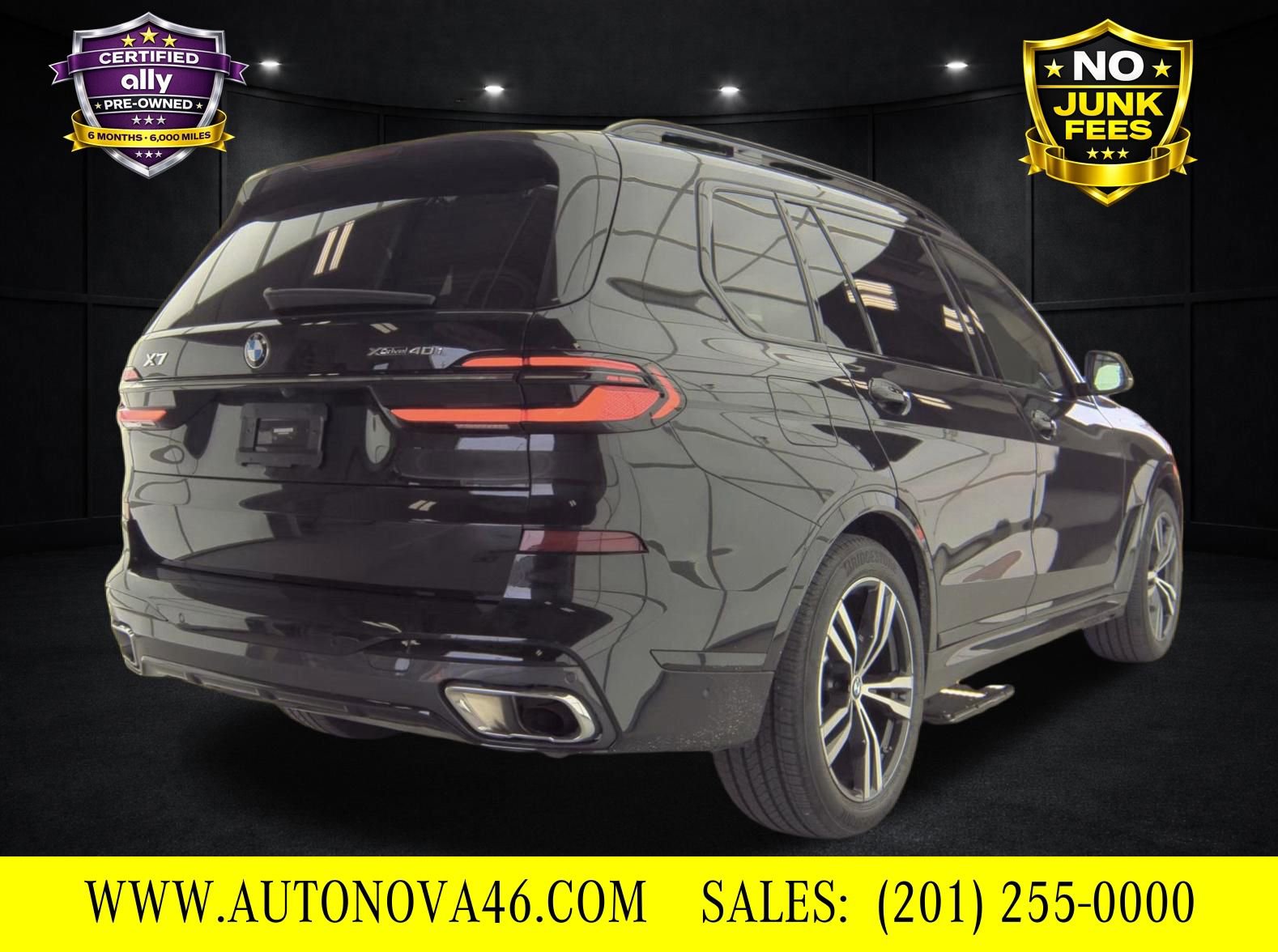 Used 2023 BMW X7 xDrive40i w/ M Sport Package image 3