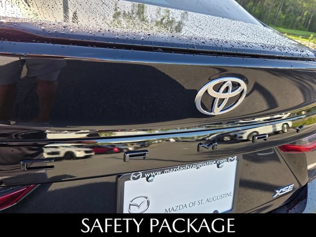 Used 2025 Toyota Camry XSE FWD image 12