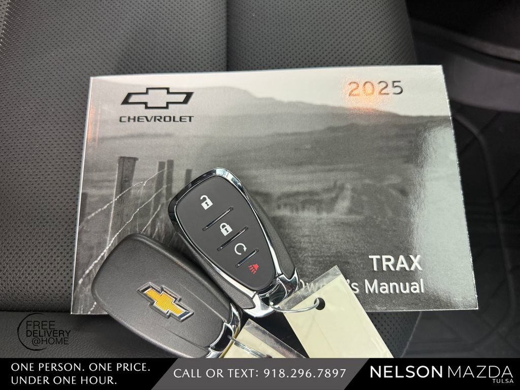 Used 2025 Chevrolet Trax RS w/ Driver Confidence Package image 48