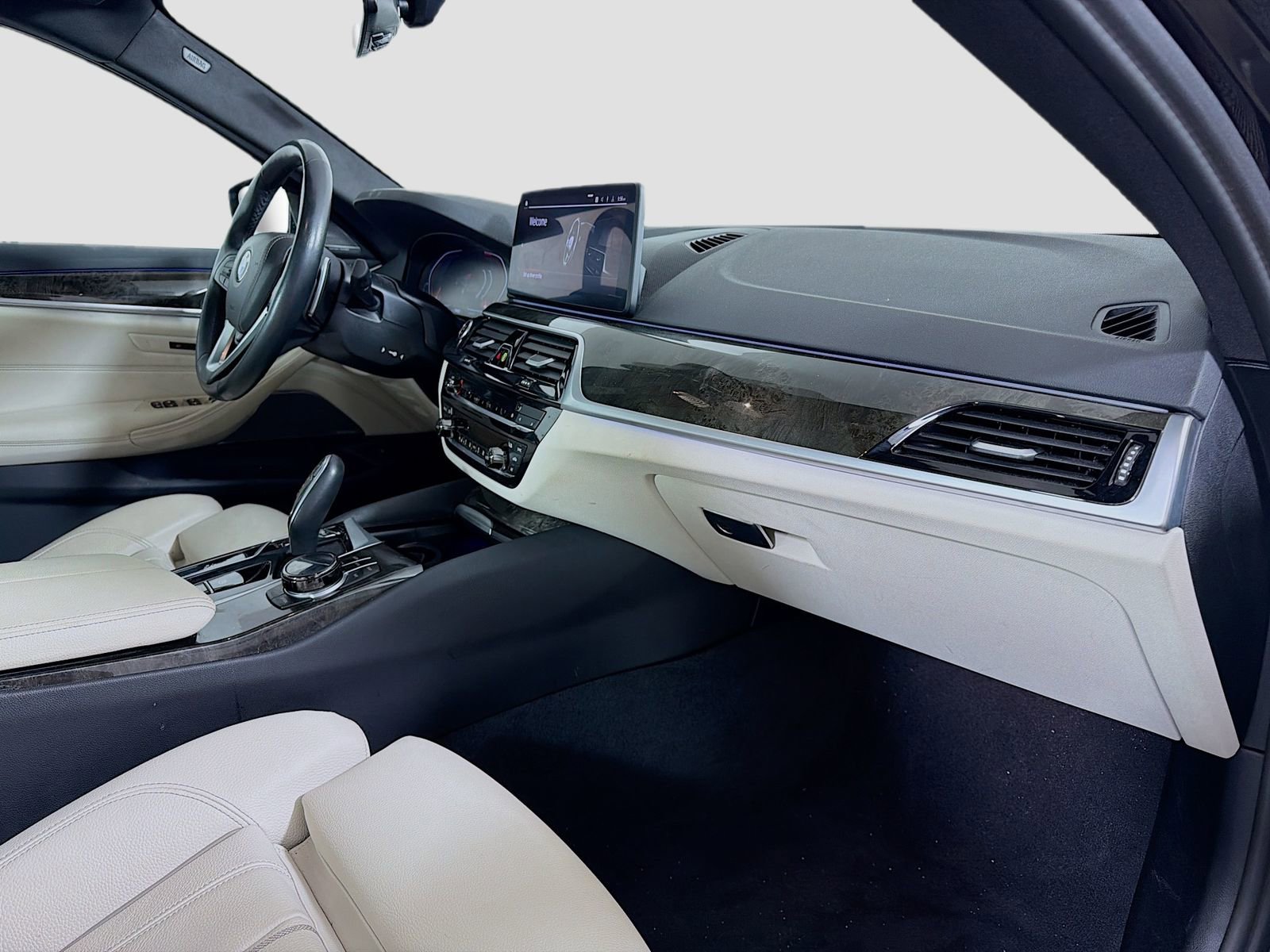 Used 2023 BMW 540i xDrive w/ Executive Package AWD/4WD image 32