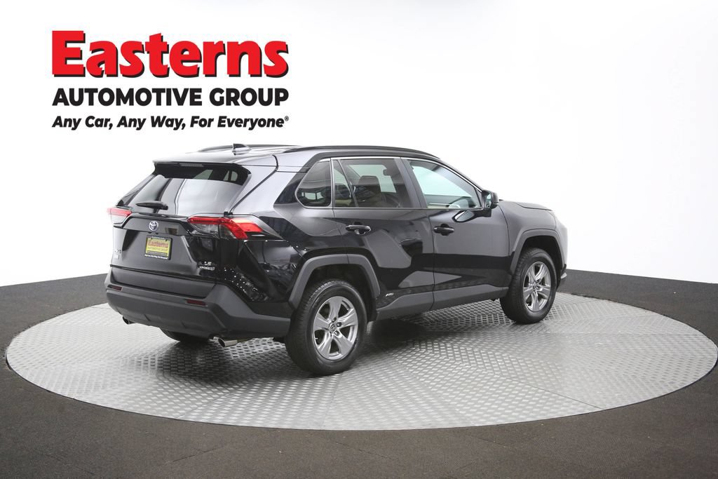 Used 2023 Toyota RAV4 LE AWD/4WD image 40