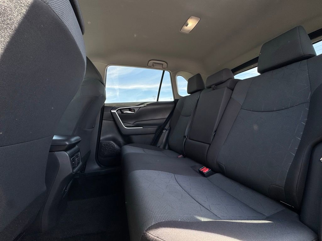 Used 2024 Toyota RAV4 XLE FWD image 20