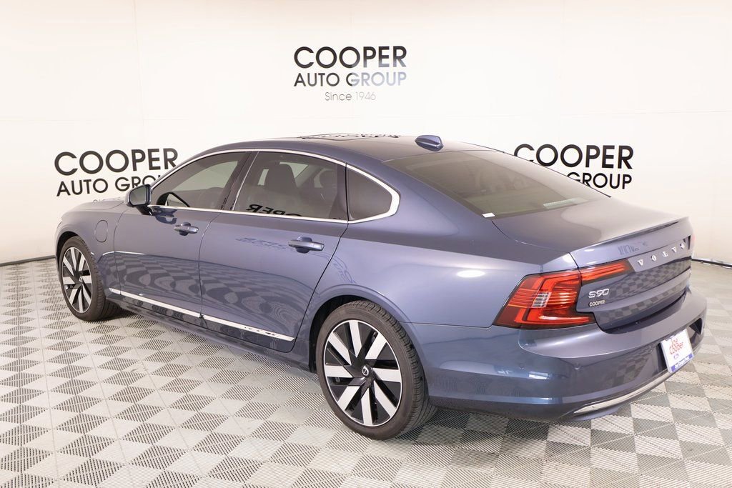 Used 2024 Volvo S90 T8 Ultimate w/ Lounge Package image 23