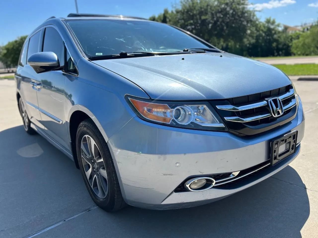 Used 2014 Honda Odyssey Touring image 4