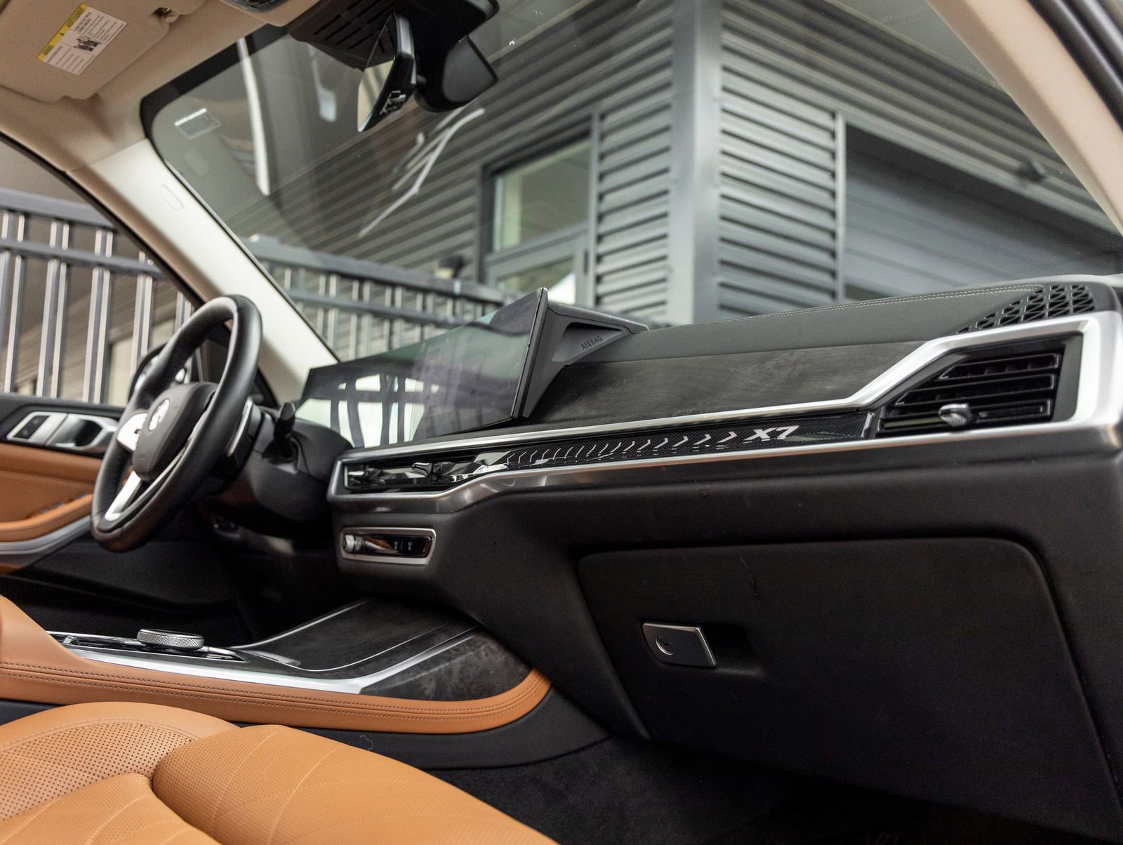 Used 2023 BMW X7 xDrive40i w/ Premium Package image 47