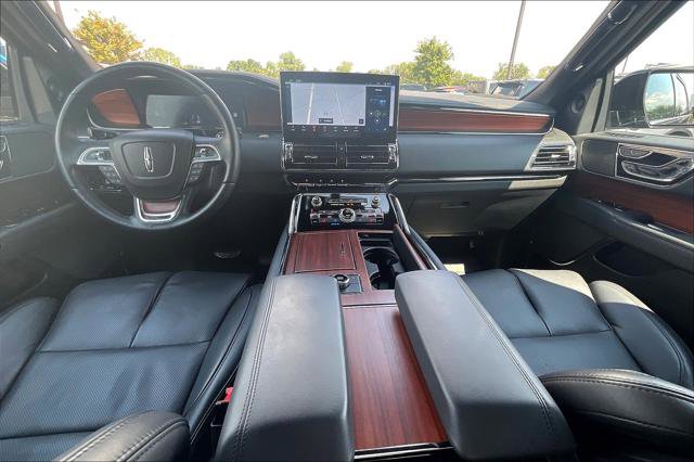 Used 2024 Lincoln Navigator Reserve w/ Monochromatic Package image 7