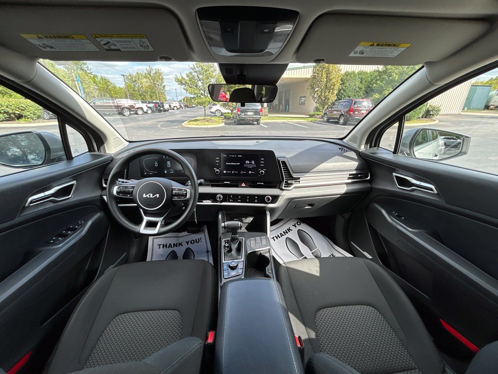 Used 2024 Kia Sportage LX FWD image 27