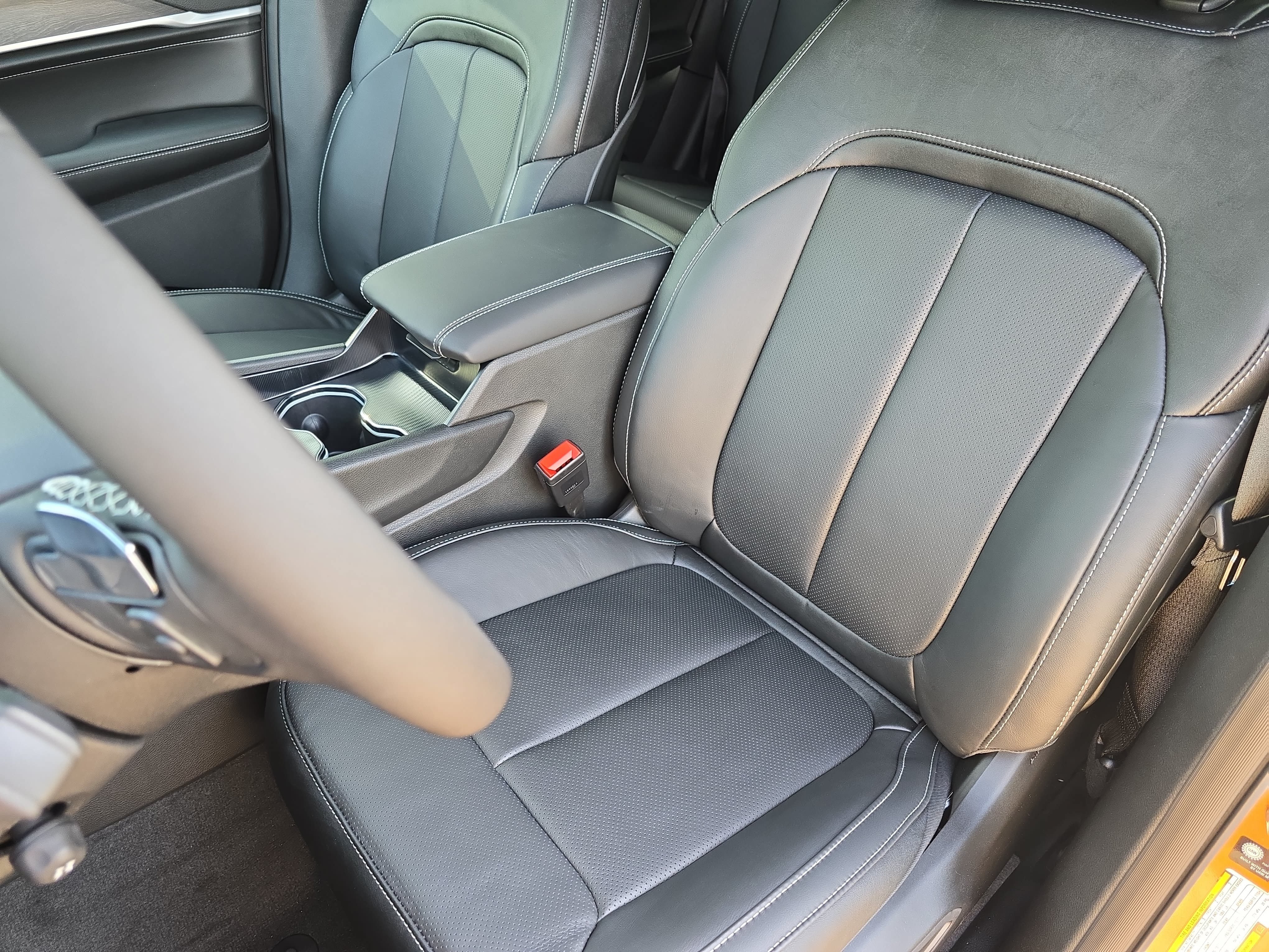New 2026 Jeep Grand Cherokee Limited Reserve AWD/4WD image 13