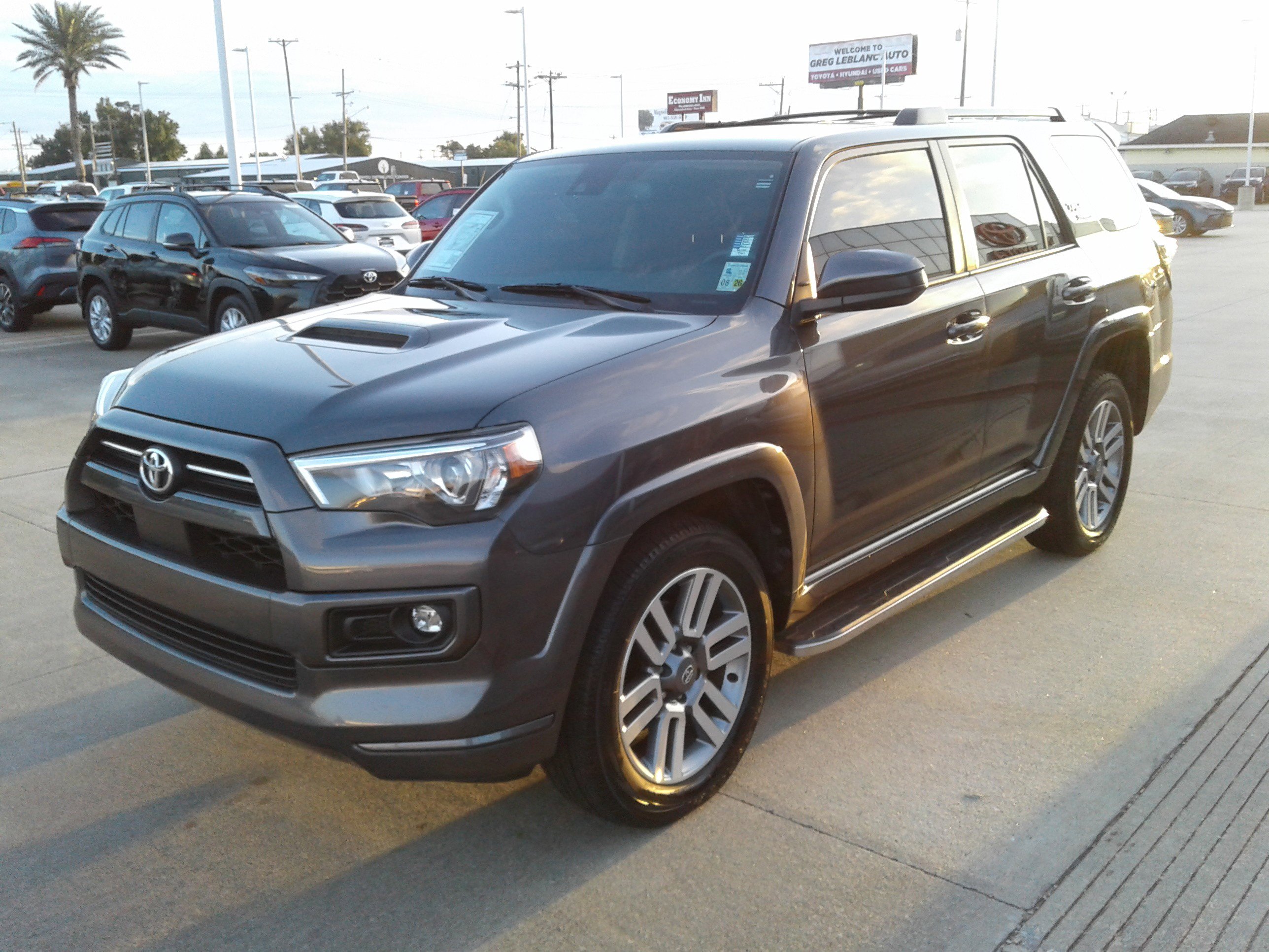 Used 2023 Toyota 4Runner TRD Sport image 3
