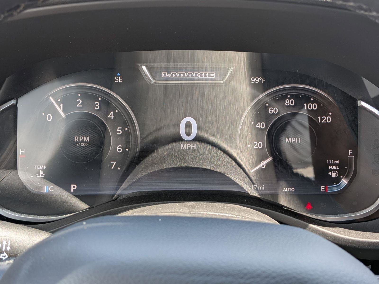 New 2026 RAM 1500 Laramie AWD/4WD image 11