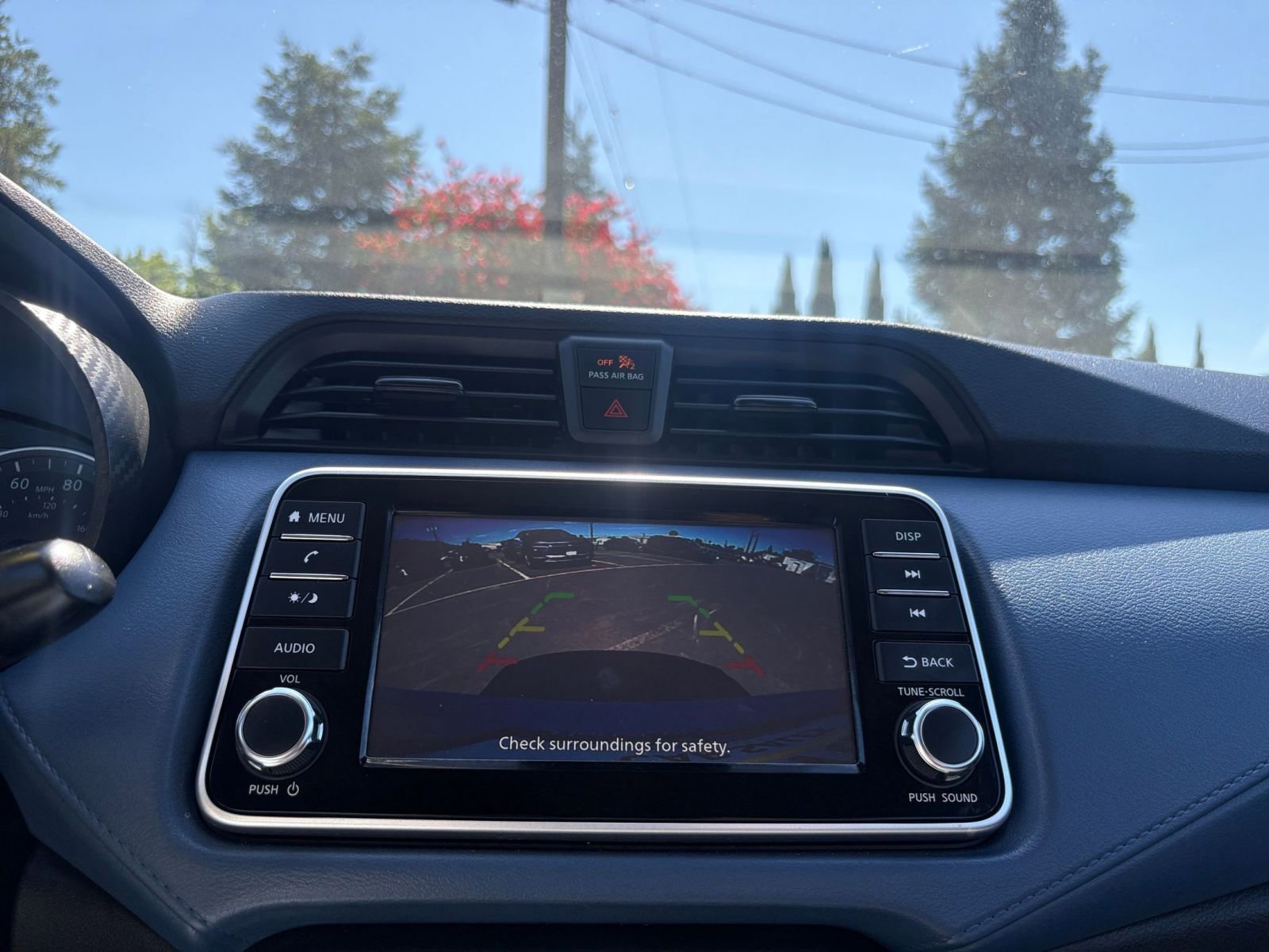 Used 2025 Nissan Versa SV image 22