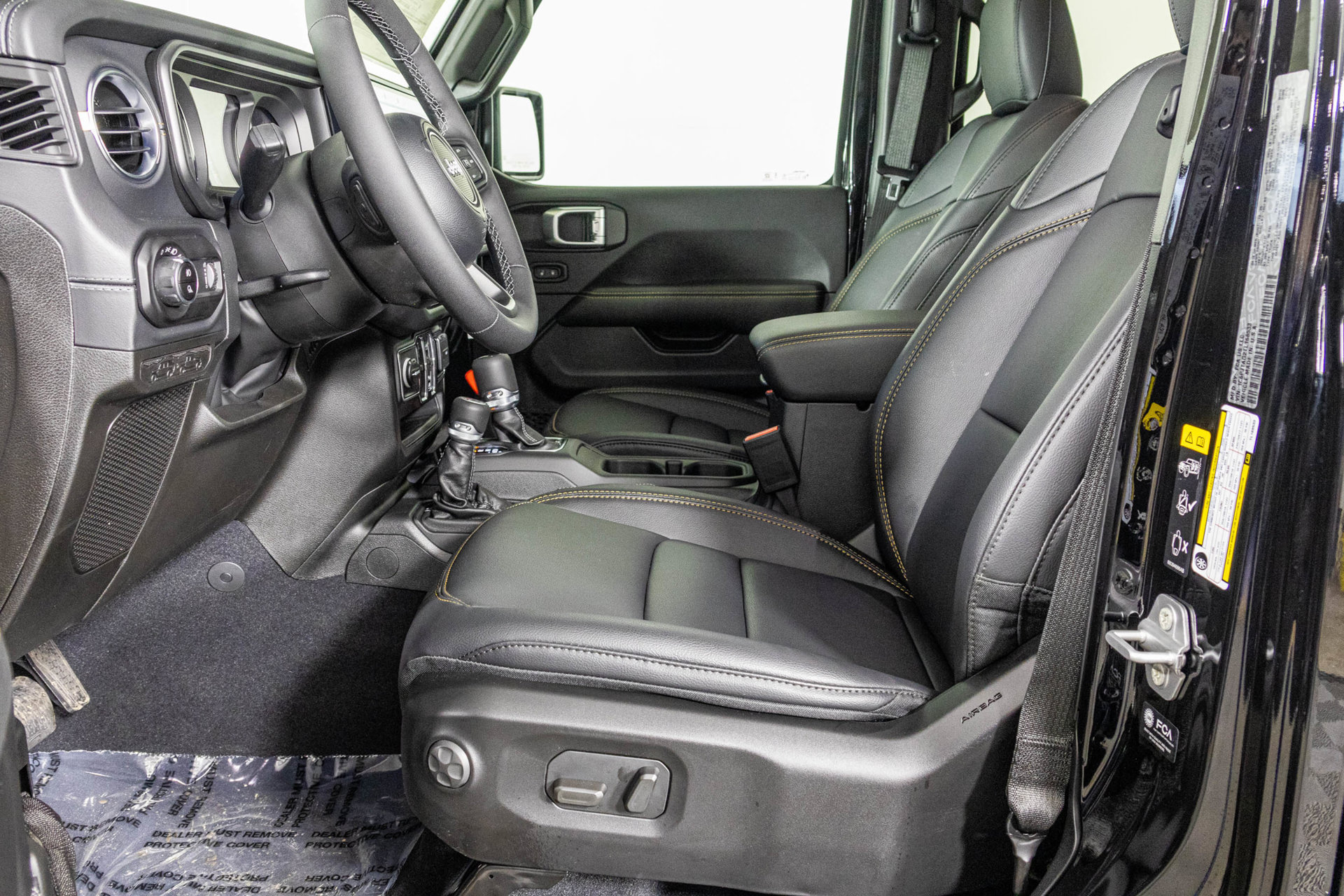 New 2026 Jeep Gladiator Sport AWD/4WD image 22