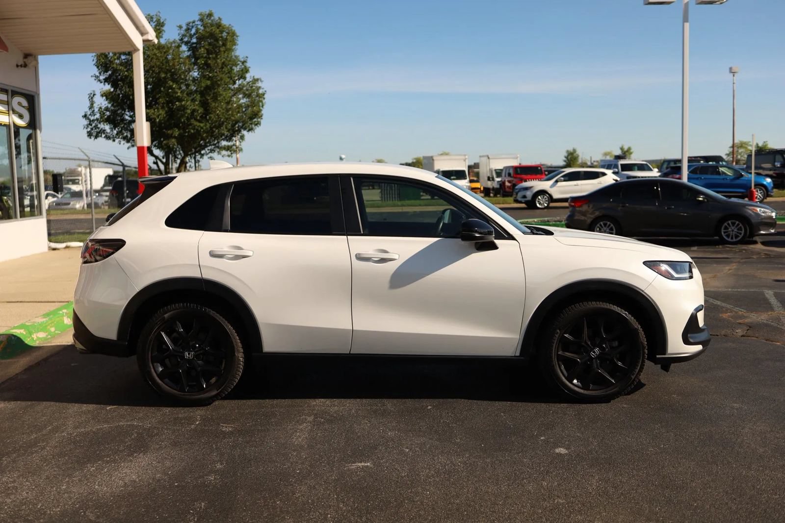 Used 2024 Honda HR-V Sport image 4