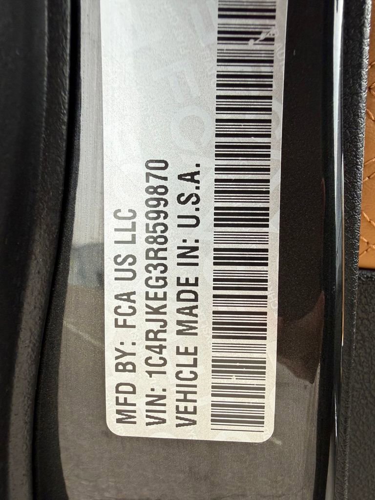 Used 2024 Jeep Grand Cherokee L Summit image 29