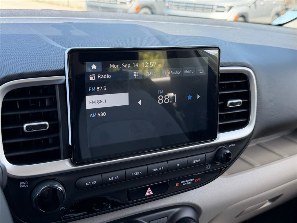 New 2026 Hyundai Venue SEL FWD image 19